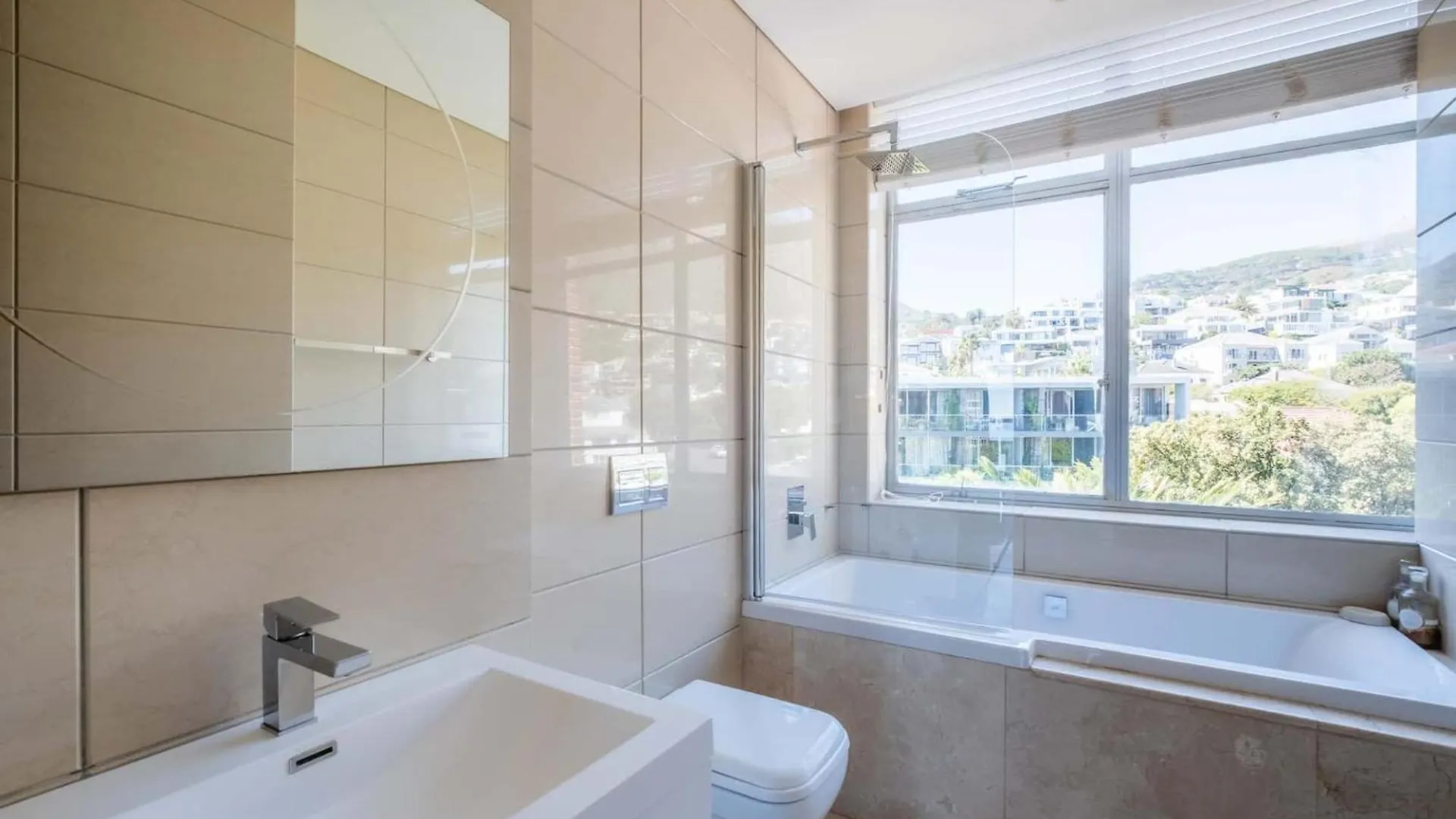Ocean View Camps Bay 3Bed Apt Beach Vistas Κέιπ Τάουν
