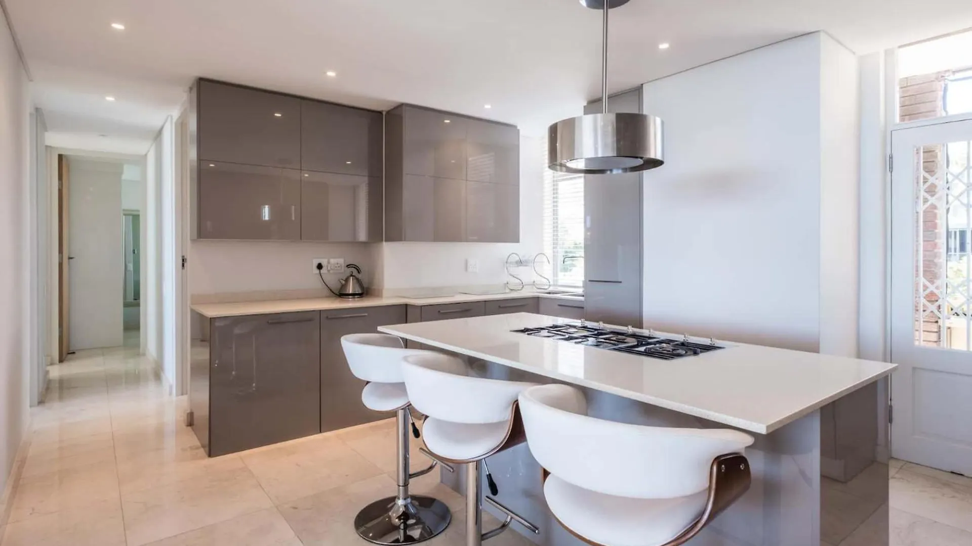 Ocean View Camps Bay 3Bed Apt Beach Vistas Cape Town Apartment